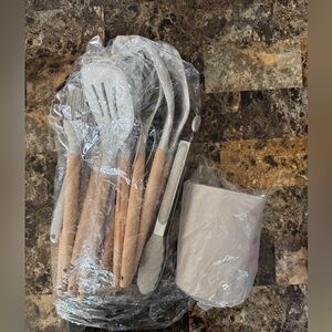 14 Piece Silicone Kitchen Utensil Set with Wooden Handles & Matching Holder